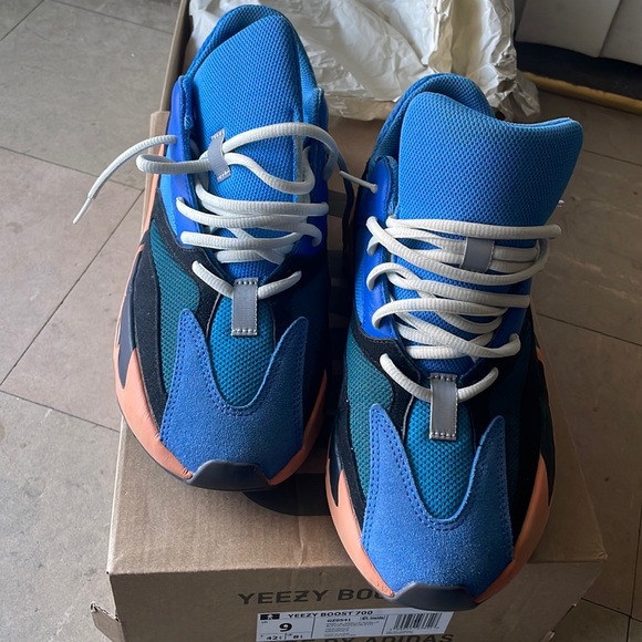 700 v1 Yeezy bright blues blue / orange - Picture 1 of 14